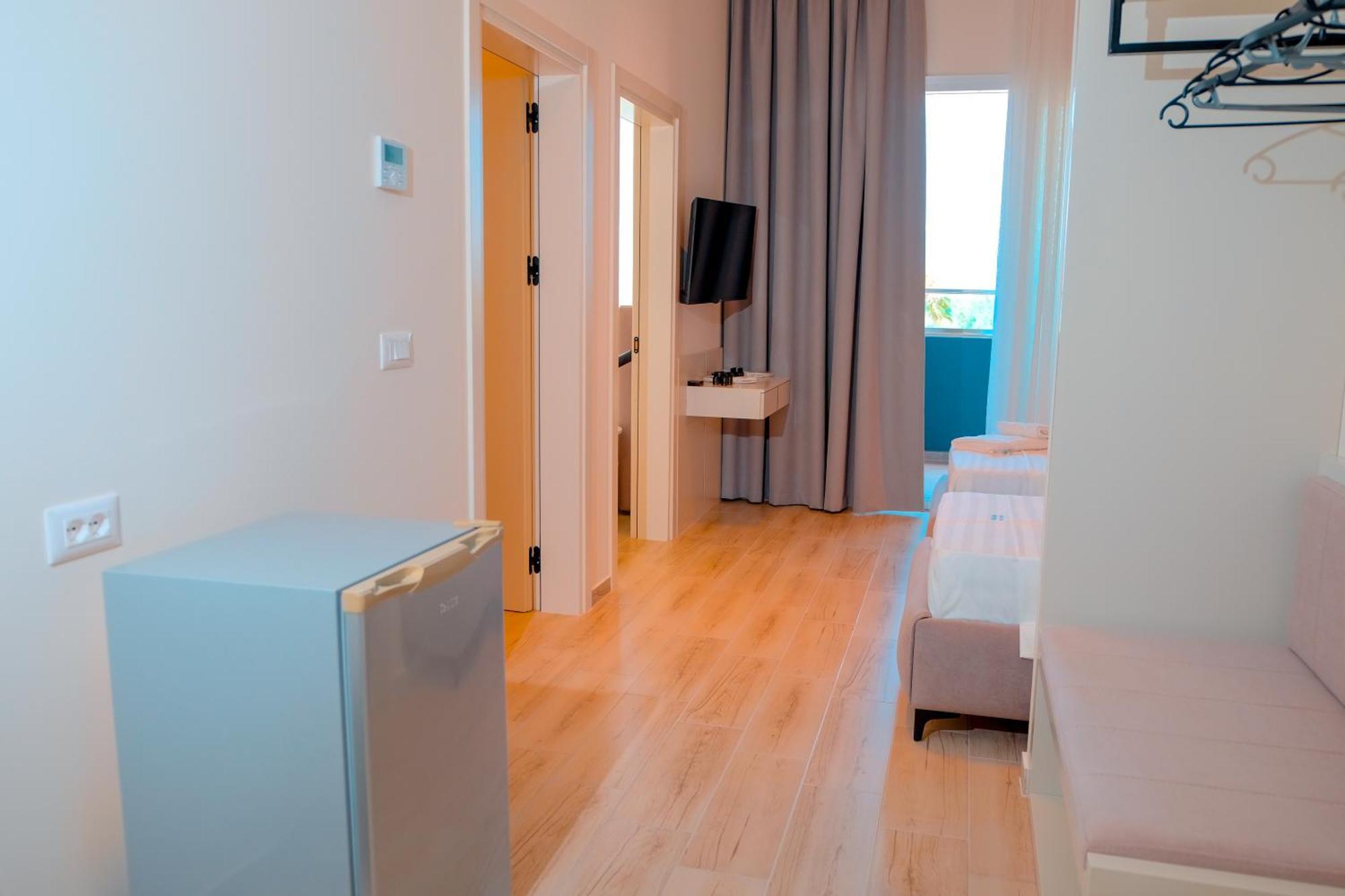 Laid Hotel Vlore Ngoại thất bức ảnh