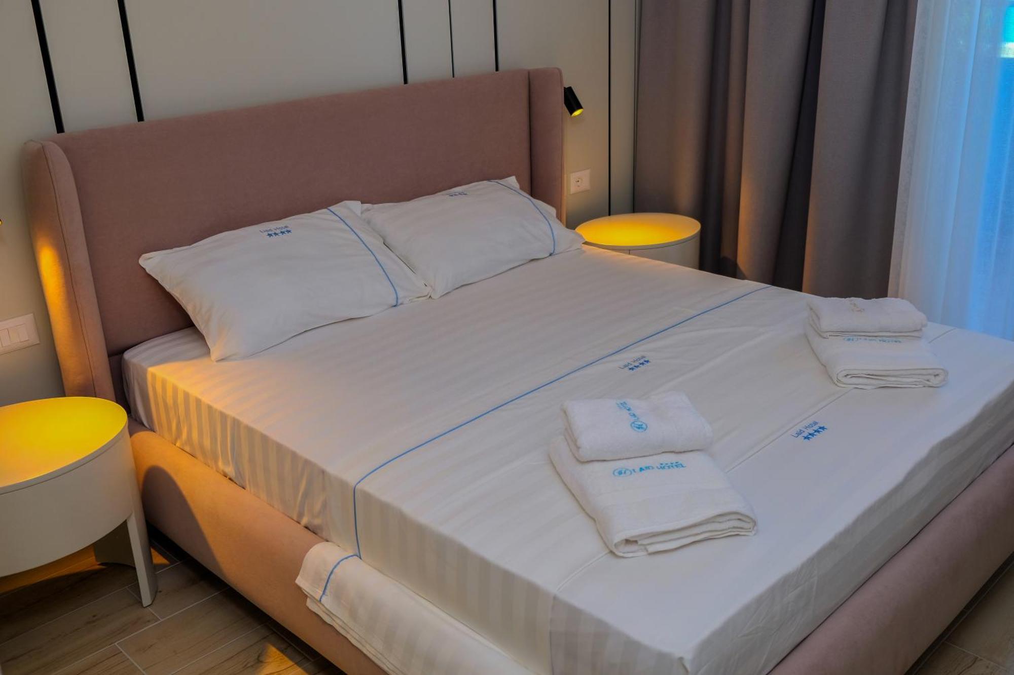 Laid Hotel Vlore Ngoại thất bức ảnh