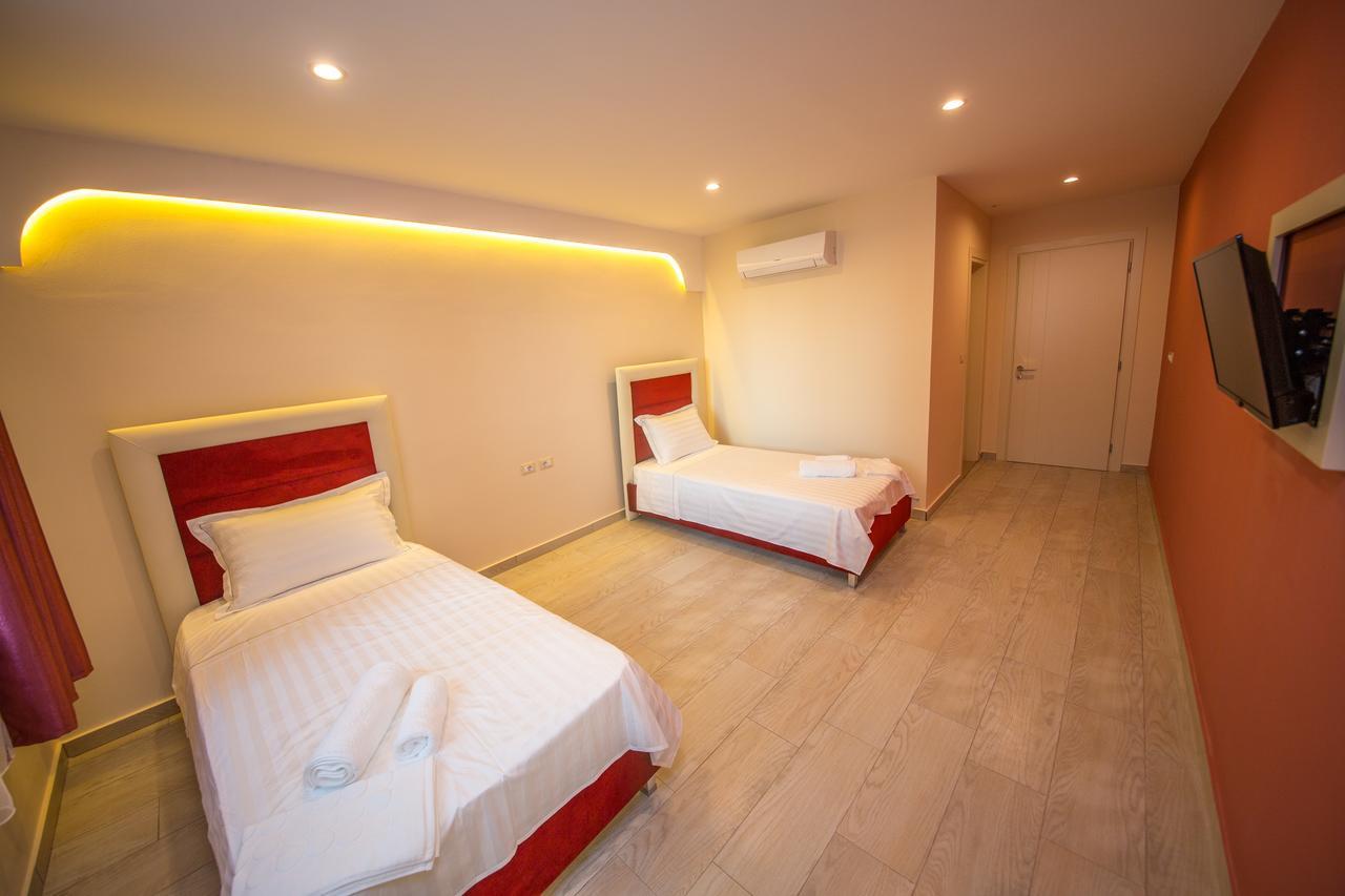 Laid Hotel Vlore Ngoại thất bức ảnh